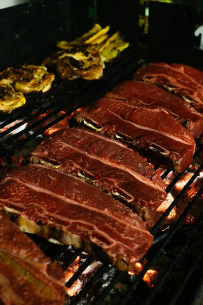 Carne alla griglia fatta in casa Foto Stock Royalty Free