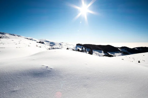 Paesaggio montano con neve Immagini Stock Royalty Free