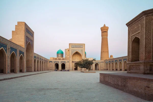 Συγκρότημα Αρχαίων Κτιρίων Στην Πόλη Bukhara Ουζμπεκιστάν — Φωτογραφία Αρχείου