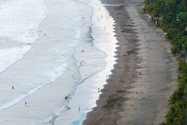 Kosta Rika Nın Jaco Kasabasındaki Tropik Kumlu Plaj — Stok fotoğraf
