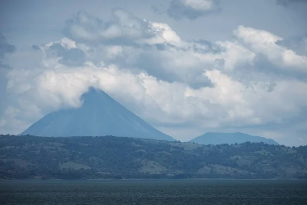 Вулкан Ареналь Облачное Небо Коста Рика — стоковое фото