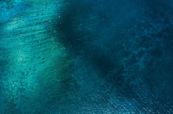 Vista Aérea Del Arrecife Coral Una Zona Aguas Poco Profundas — Foto de Stock
