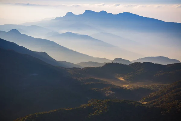 Góry Porannej Mgle Sri Lanka — Zdjęcie stockowe