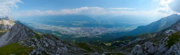 Panorama Staden Innsbruk Från Toppen Berget Solig Dag — Stockfoto