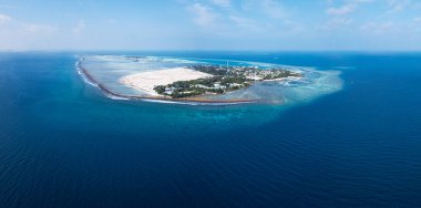 Himmafushi adasının hava manzarası, Kaafu adası, Maldivler