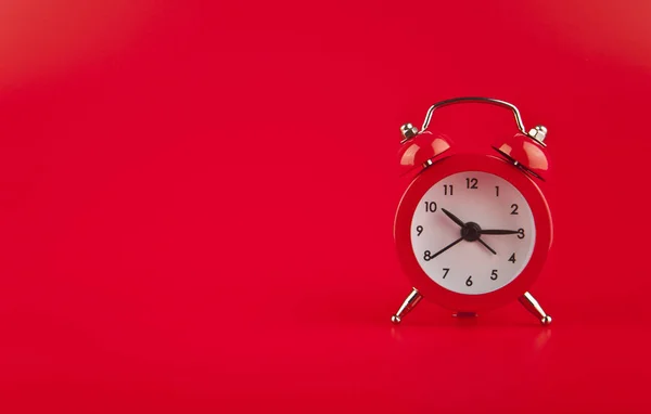 Kırmızı alarm saati — Stok fotoğraf