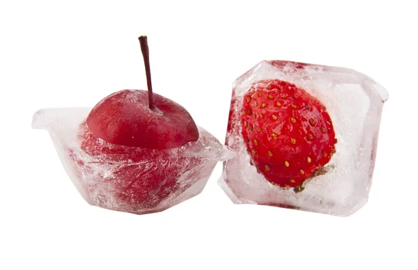 Manzanas y fresas congeladas — Foto de Stock