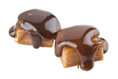 Beyaz bir adam izole karamel