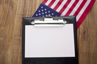 boş klibi kurulu ve ABD bayrağı