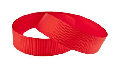 kırmızı kurdele beyaz arkaplanda izole edildi 