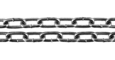 Beyaz arka plan üzerinde izole metalik zinciri