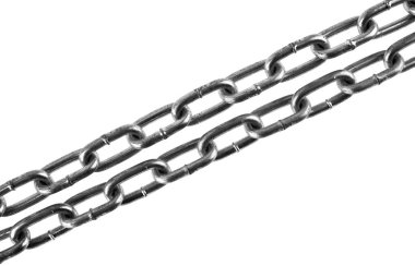 Beyaz arka plan üzerinde izole metalik zinciri