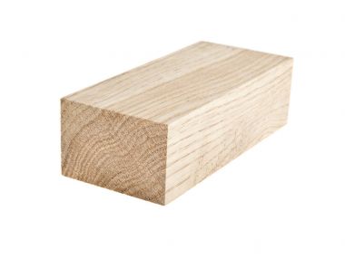 Tahta beyaz arkaplanda izole edildi 