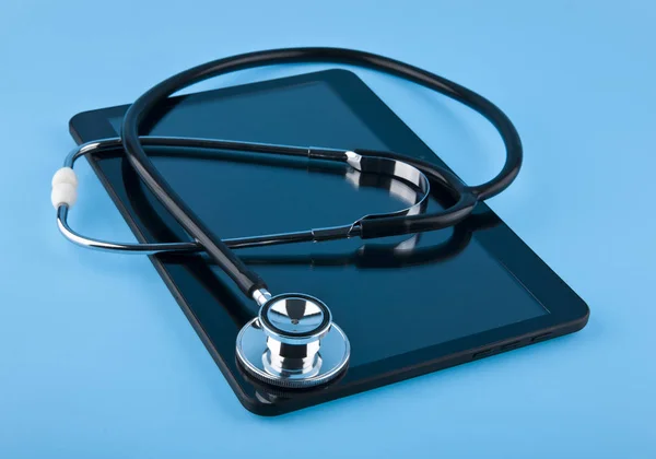 Stethoscope and tablet — Stock Photo, Image