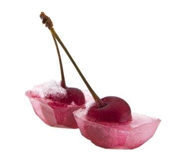 Kırmızı Kiraz buzun içinde olduğunu