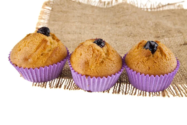 Cupcakes su sfondo bianco — Foto Stock