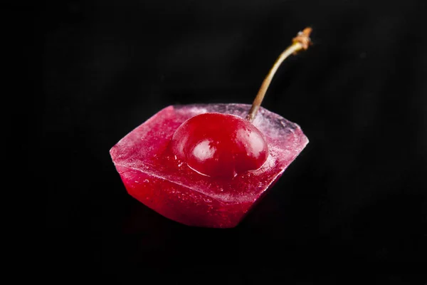 Red cherry is in ice — Stock Photo, Image