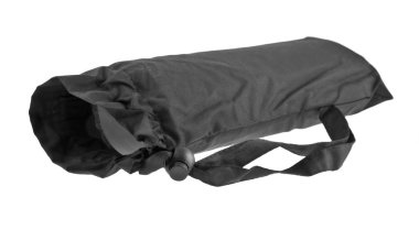 Beyaz arka planda siyah çanta 