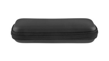 Beyaz arka planda siyah çantası 