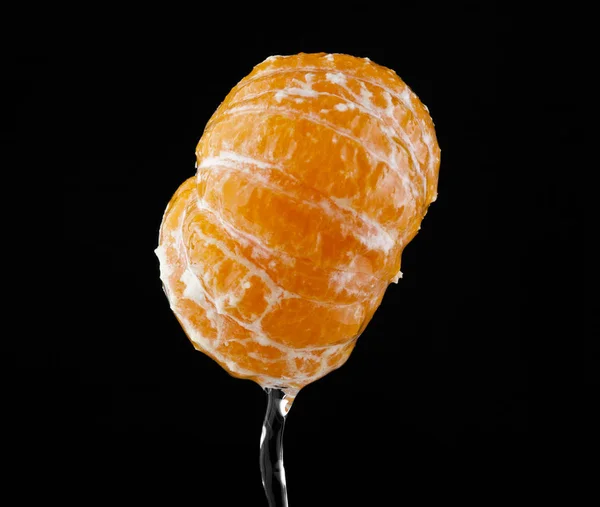 Oranges in drops of water — Stock Photo, Image