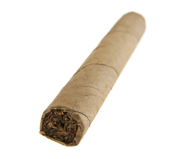 Сигара на белом фоне