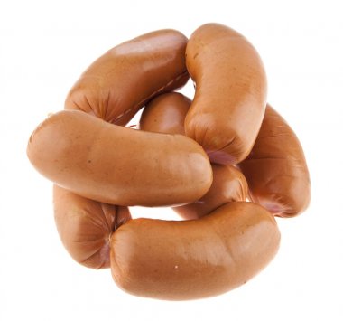 Beyaz arkaplanda sosisler