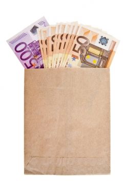 Kağıt zarf içinde Euro