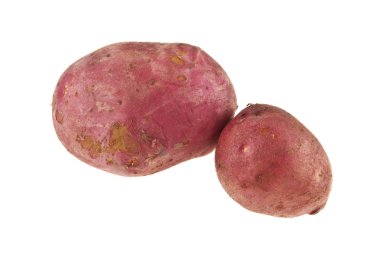 beyaz arkaplanda patates