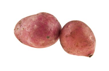 beyaz arkaplanda patates