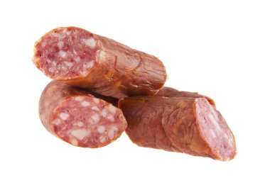 Beyaz arka planda füme sosis