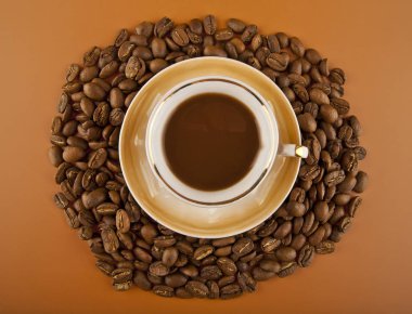 Kahve çekirdekli kahve fincanı 