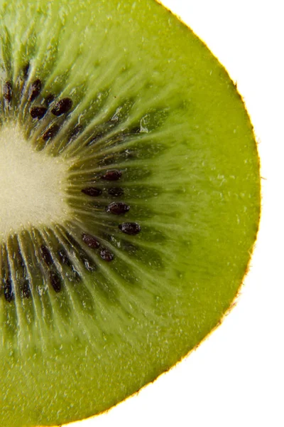 Kiwi isoliert auf weißem Hintergrund Nahaufnahme — Stockfoto