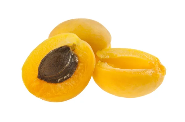 Aprikosen isoliert auf weißem Hintergrund Nahaufnahme — Stockfoto