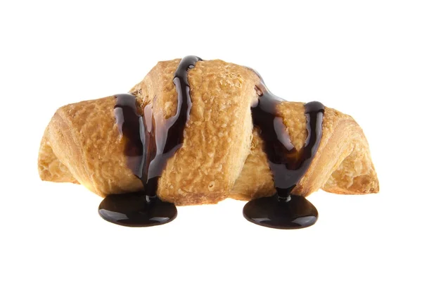 Croissants en chocolate aislado sobre fondo blanco — Foto de Stock