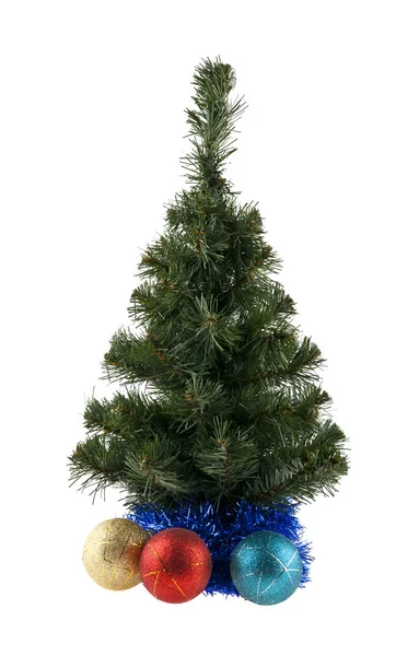 Julgran och Jul dekorationer isolerad på vita backg — Stockfoto