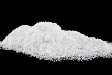 siyah bir zemin üzerine beyaz kar