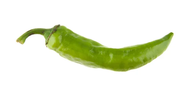 Πράσινη πιπεριά απομονωμένη σε λευκό φόντο — Φωτογραφία Αρχείου
