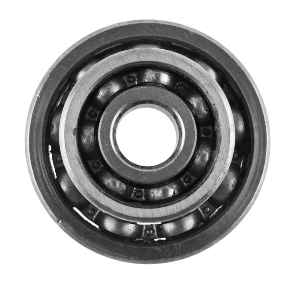 Beyaz arka plan üzerinde izole rulman