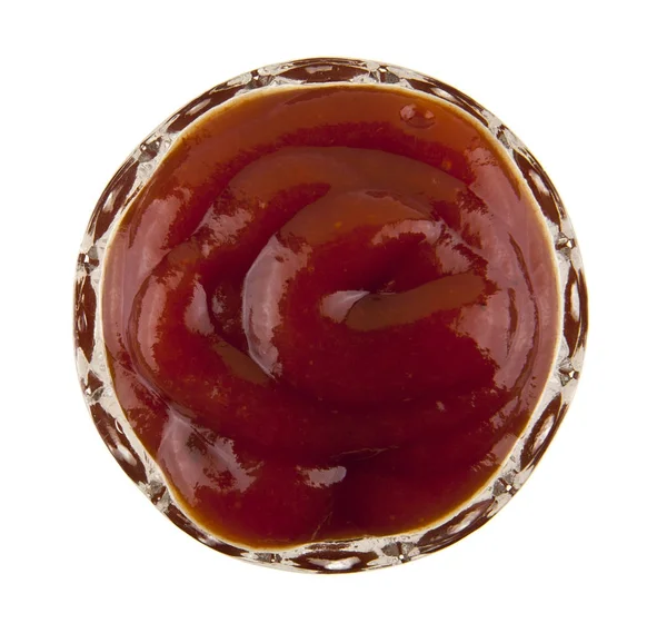 Ketçap beyaz arkaplanda izole edildi