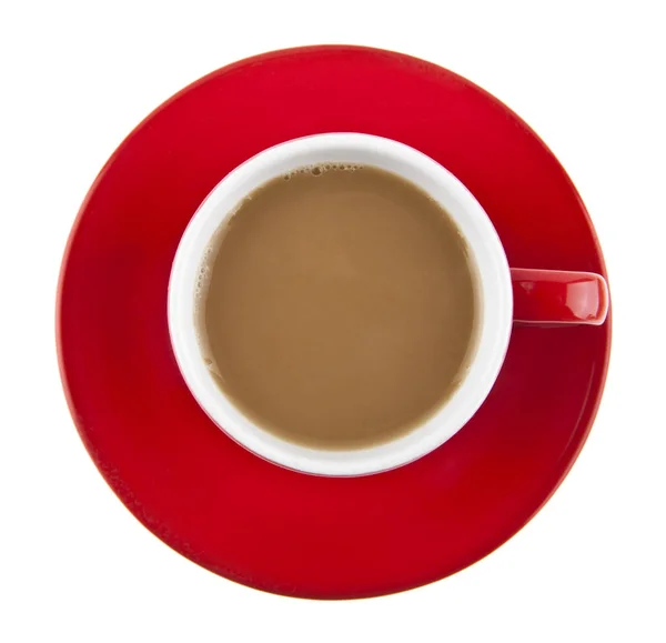 Rote Tasse mit Kaffee isoliert auf weißem Hintergrund — Stockfoto