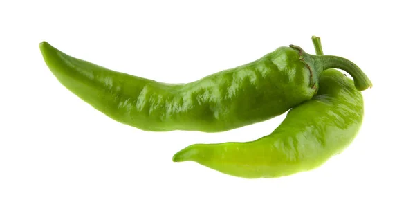 Würziger grüner Pfeffer isoliert auf weißem Hintergrund — Stockfoto