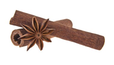 Anason ve beyaz arka plan üzerinde izole tarçın