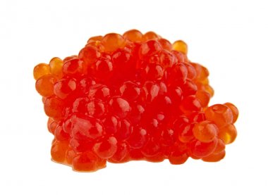 Beyaz arkaplanda kırmızı havyar izole edildi