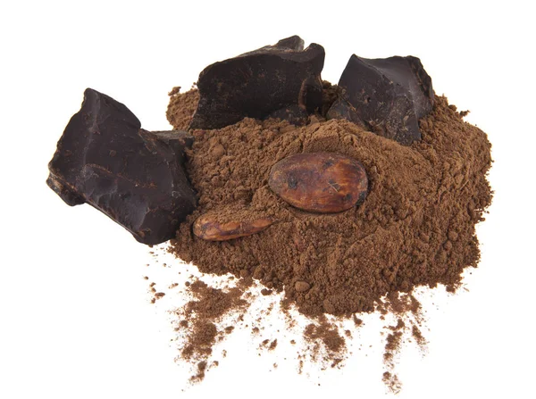 Kakao i czekolada na białym tle — Zdjęcie stockowe