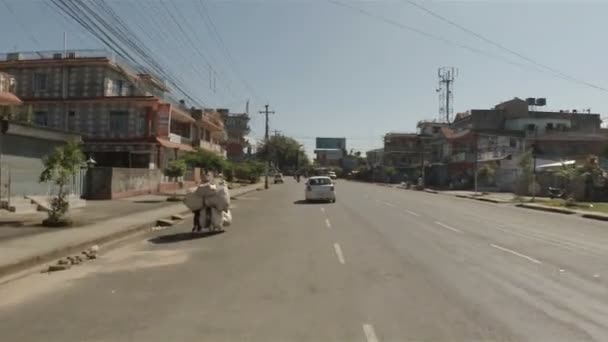 Поездка на скутере в Похаре, Непал — стоковое видео