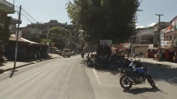 Passeio de scooter em Pokhara, Nepal — Vídeo de Stock