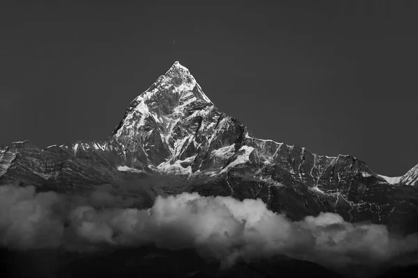 Los Machapuchare en Nepal — Foto de Stock