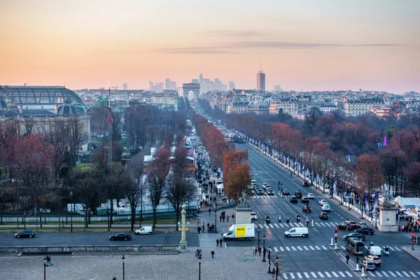 Place de la Concorde e os Campos-Elísios vista aérea em Paris — Fotografia de Stock