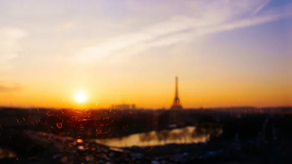 Vista sfocata di Parigi e della Torre Eiffel, Francia — Foto Stock