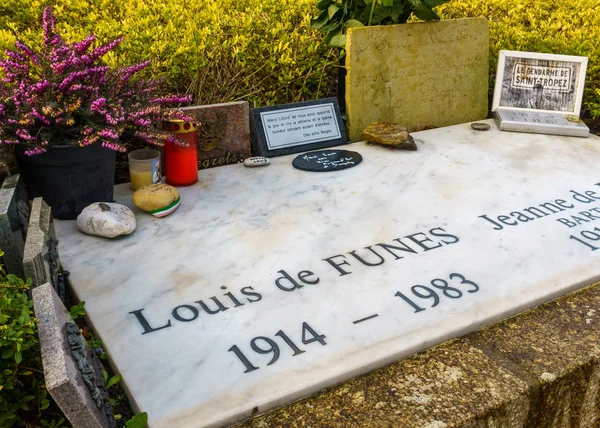 Louis de Funes Grab in Le Cellier, Frankreich — Stockfoto